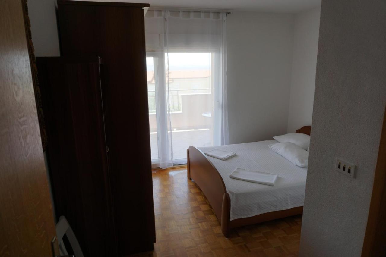 Spacious Comfort Apartment Дуче Екстер'єр фото