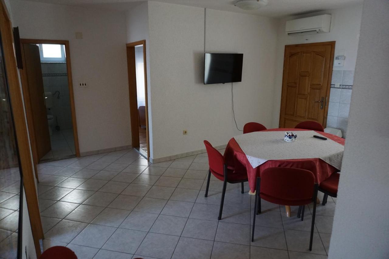 Spacious Comfort Apartment Дуче Екстер'єр фото
