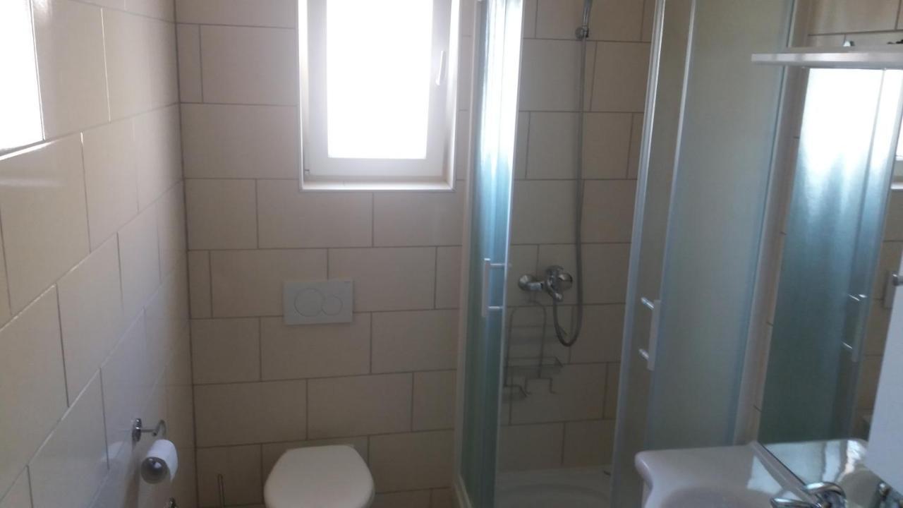 Spacious Comfort Apartment Дуче Екстер'єр фото